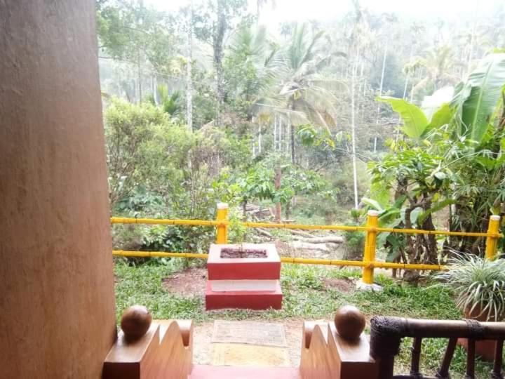 Kalidasa Tree House And Villa, Wayanad Chegāt Pokoj fotografie